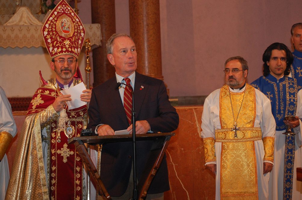 photo2 Mayor Bloomberg addresses the Armenian community at St. Vartan Cathedral.