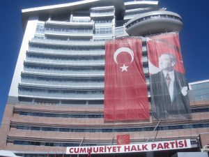 chp 300x225 Mouradian: Decoding Turkey’s ‘Yes’ to Constitutional Amendments