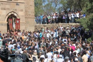 church outside church outside 300x200 Detailed Report: The Mass in Akhtamar, and What’s Next