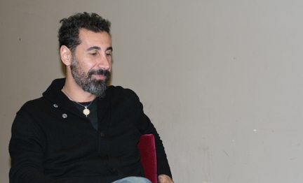 http://www.armenianweekly.com/wp-content/uploads/2011/02/Serj1.jpg