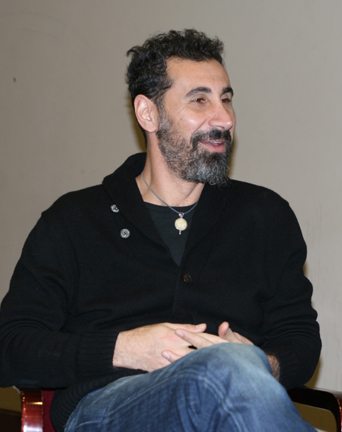 http://www.armenianweekly.com/wp-content/uploads/2011/02/Serj3.jpg