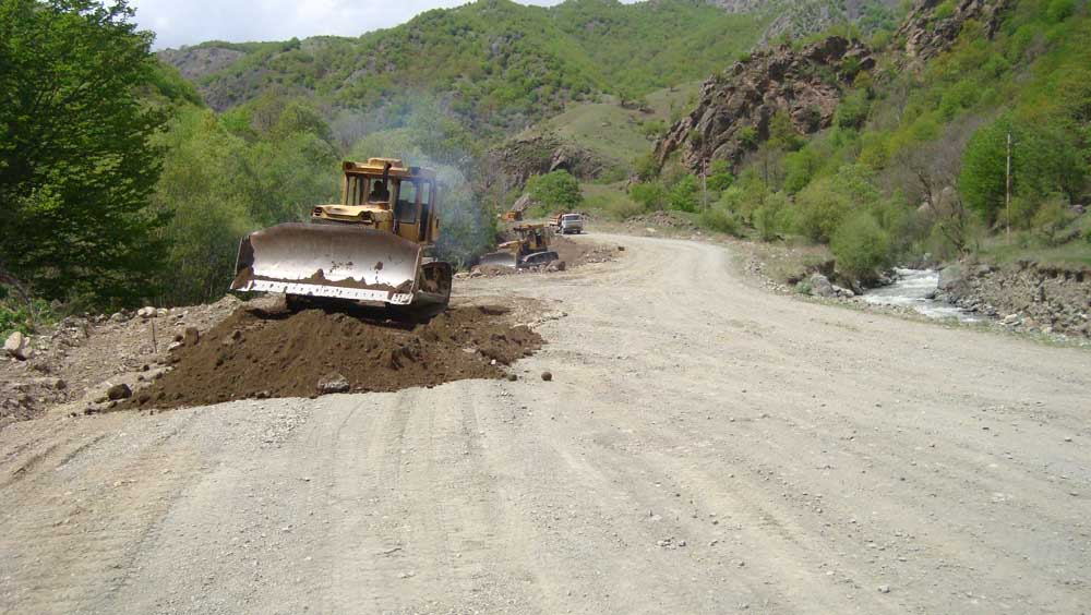 The reconstruction of the 116-kilometer Vardenis-Martakert Highway is currently under way. 